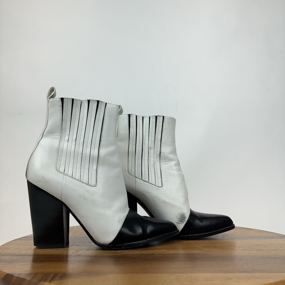 Womens‎ Kenzo Spazz White Leather Cap Toe Heeled Western Ankle Boots Size EU 36